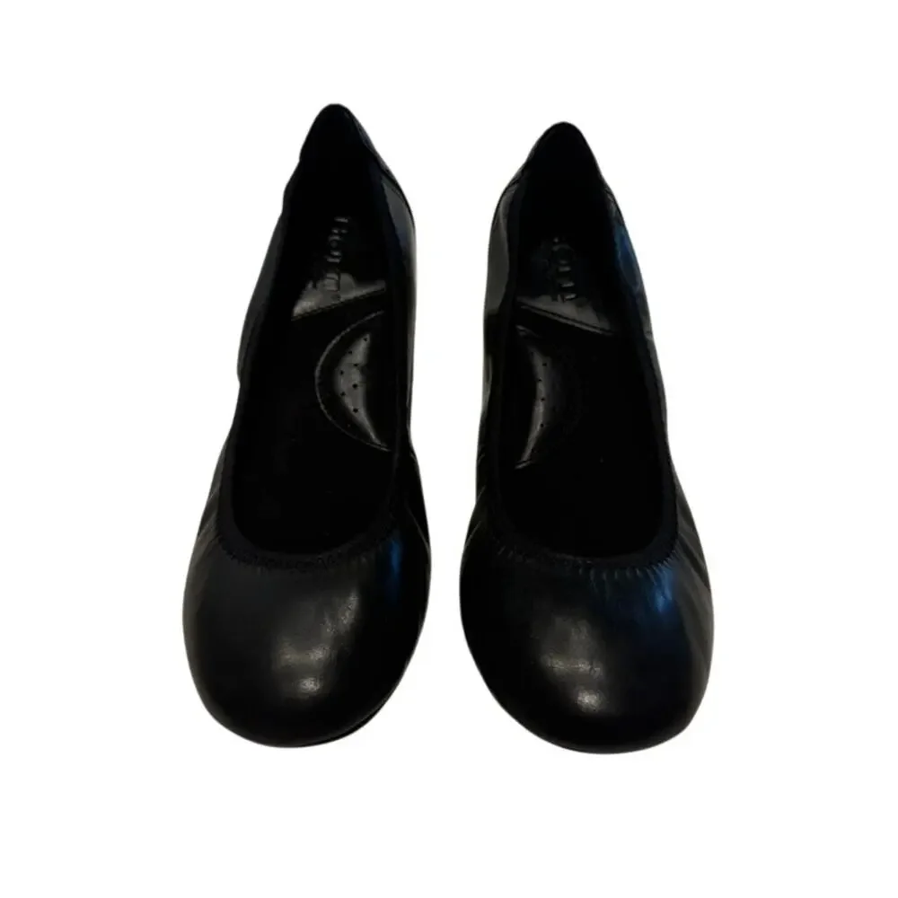 Born Julianne Flat in Black Full Grain Leather, Size 7.5